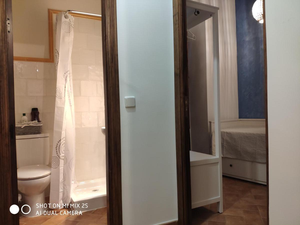 Casa En La Juderia Apartment การ์โมนา ภายนอก รูปภาพ