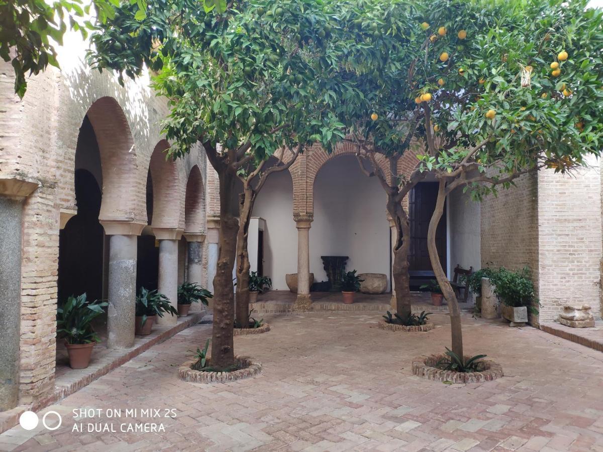 Casa En La Juderia Apartment การ์โมนา ภายนอก รูปภาพ